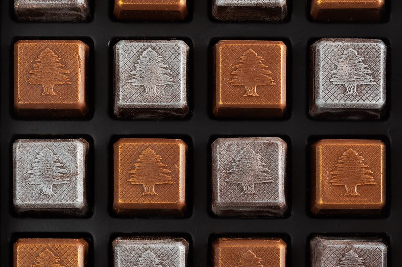 Le Noir Beirut Chocolate Box open